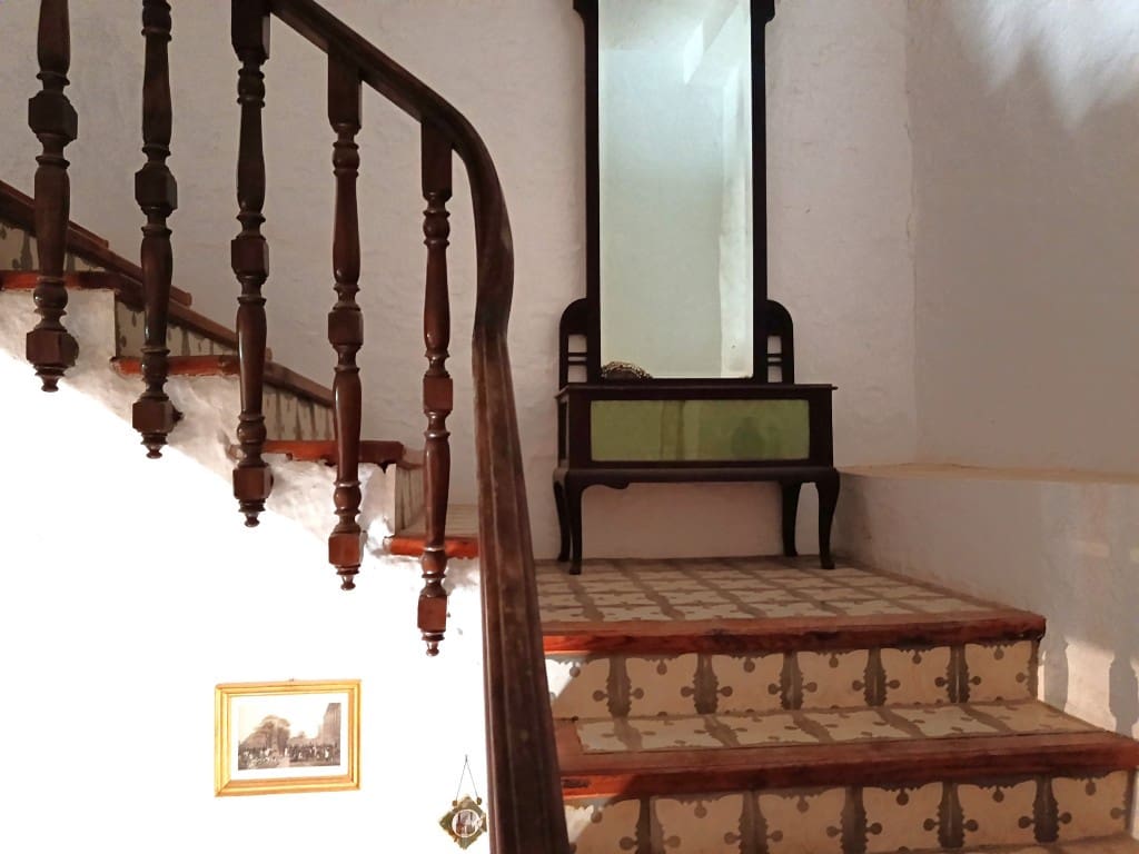 8 soveværelse Byhus til salg i Priego de Cordoba - € 113.000 (Ref: 10038342)
