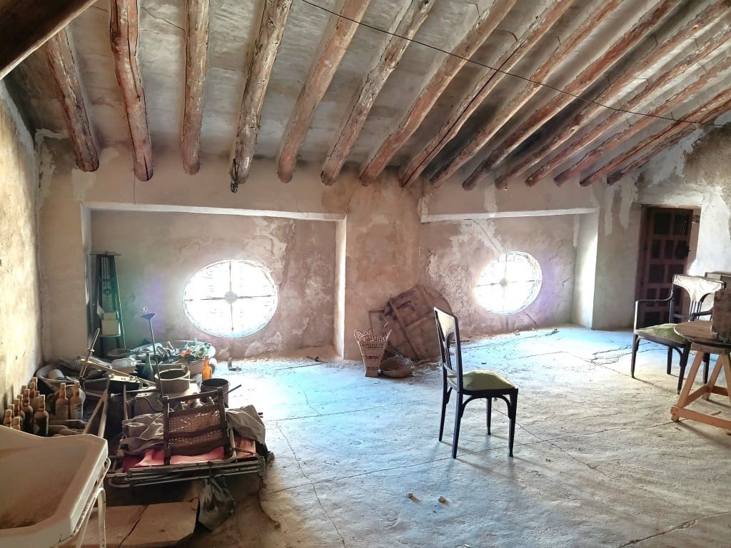 8 soveværelse Byhus til salg i Priego de Cordoba - € 113.000 (Ref: 10038342)
