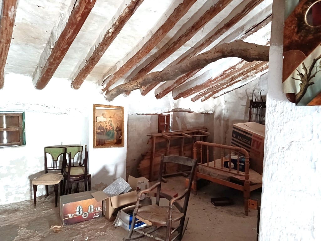 8 soveværelse Byhus til salg i Priego de Cordoba - € 113.000 (Ref: 10038342)