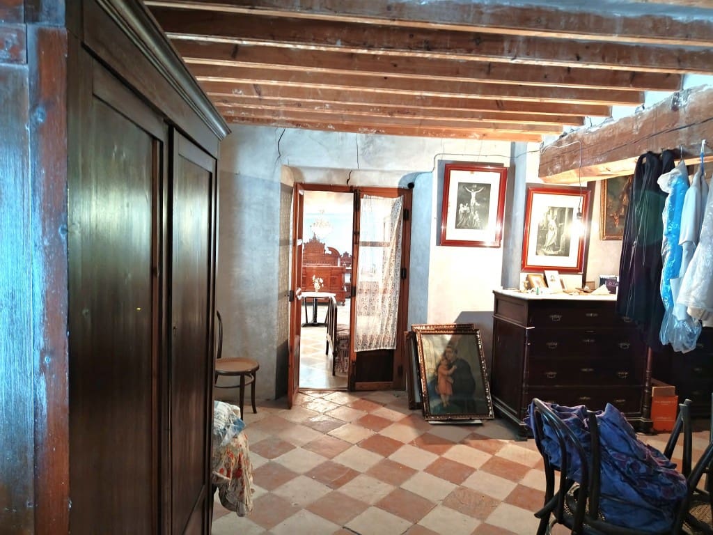 8 soveværelse Byhus til salg i Priego de Cordoba - € 113.000 (Ref: 10038342)