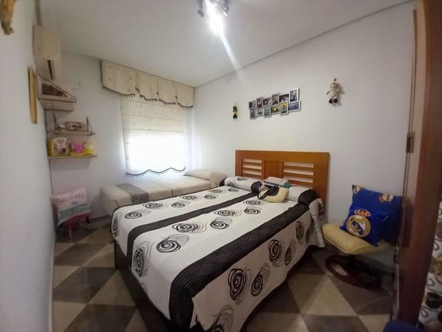 3 chambre Maison de Ville à vendre à Bobadilla de Alcaudete, Alcaudete - 79 000 € (Ref: 10038549)