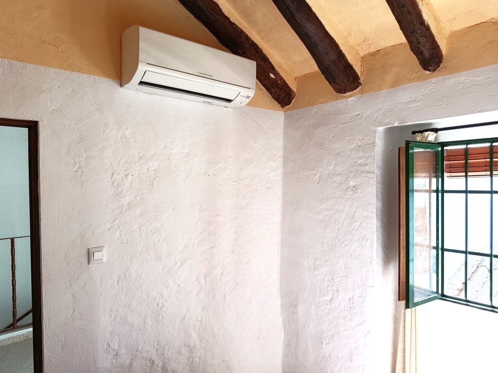 5 Zimmer Haus zu verkaufen in Priego de Cordoba mit Garage - 74.900 € (Ref: 10049212)