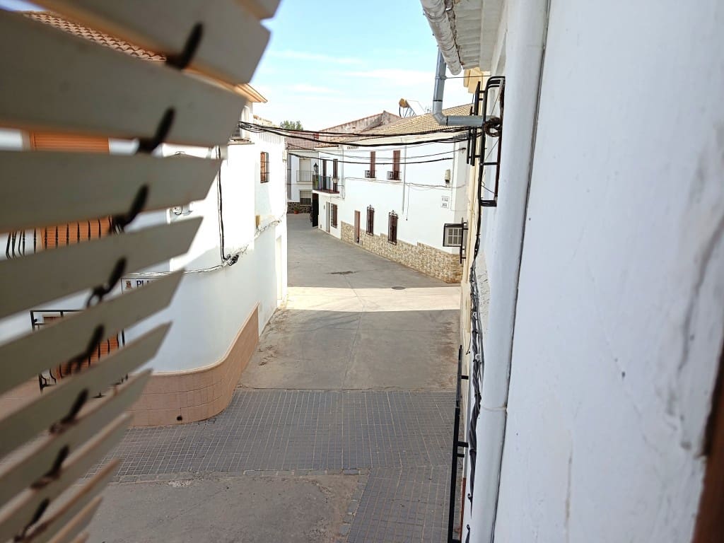 5 Zimmer Haus zu verkaufen in Priego de Cordoba mit Garage - 74.900 € (Ref: 10049212)
