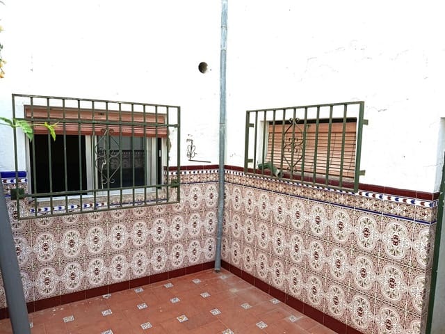 5 soveværelse Byhus til salg i Priego de Córdoba med garage - € 74.900 (Ref: 10049212)