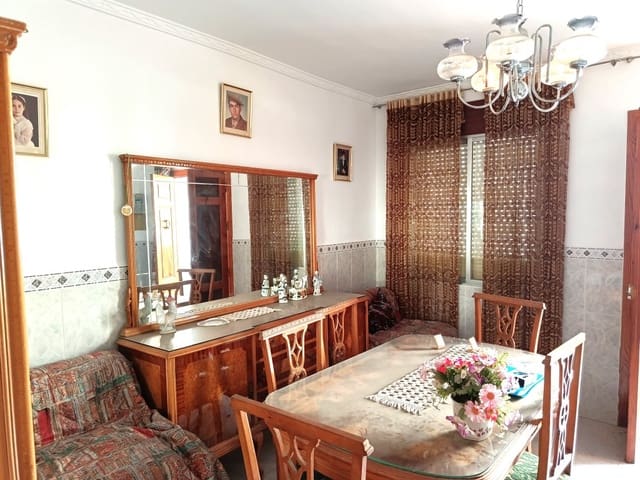 4 soveværelse Byhus til salg i Priego de Córdoba - € 59.900 (Ref: 10049213)