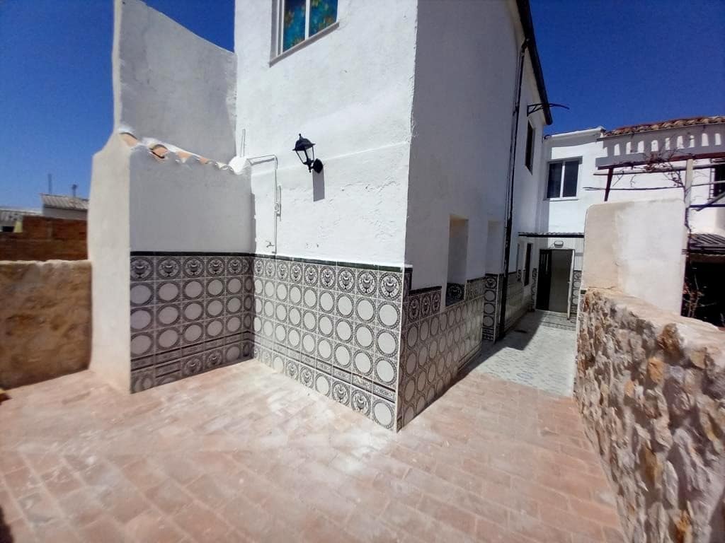 2 chambre Maison de Ville à vendre à Martos avec piscine - 55 000 € (Ref: 10070993)