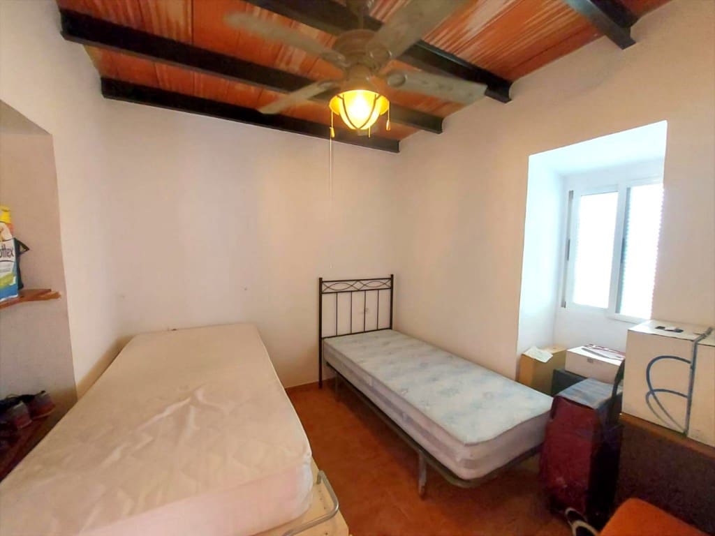 5 camera da letto Casa in vendita in Santiago de Calatrava con garage - 96.000 € (Rif: 10127393)