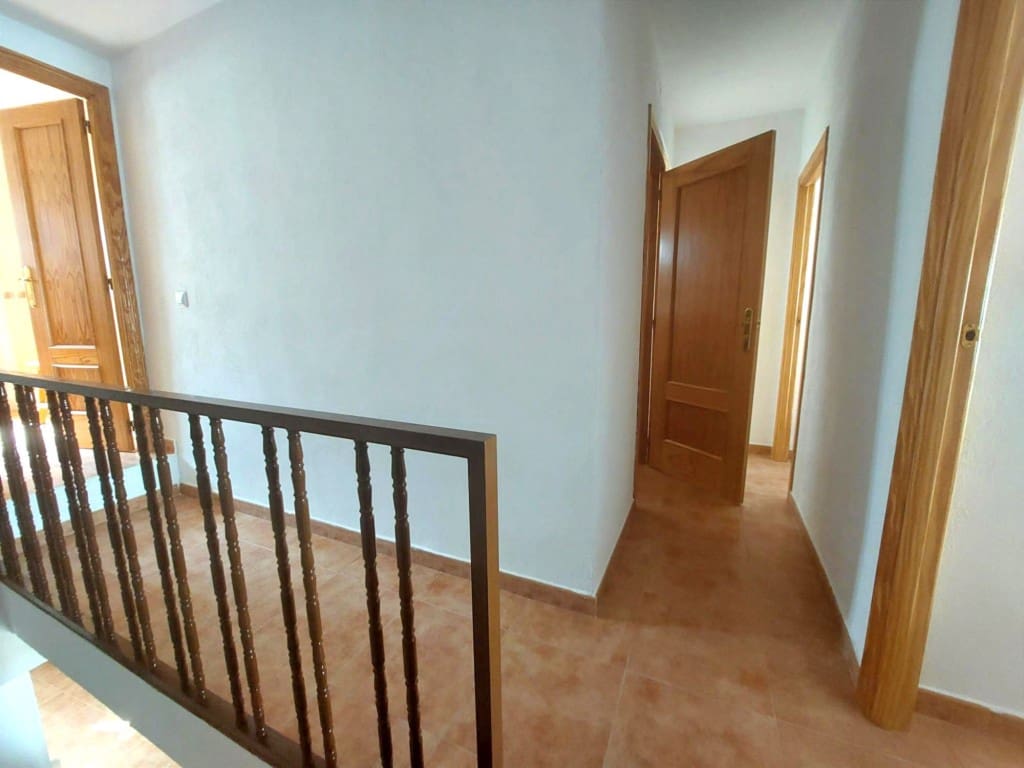 5 camera da letto Casa in vendita in Santiago de Calatrava con garage - 96.000 € (Rif: 10127393)