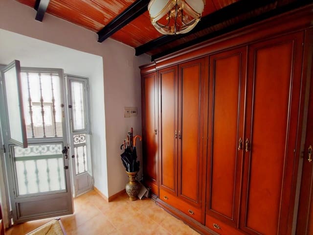 5 camera da letto Casa in vendita in Santiago de Calatrava con garage - 96.000 € (Rif: 10127393)