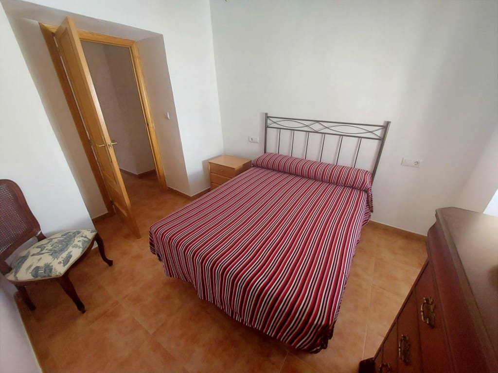 5 camera da letto Casa in vendita in Santiago de Calatrava con garage - 96.000 € (Rif: 10127393)