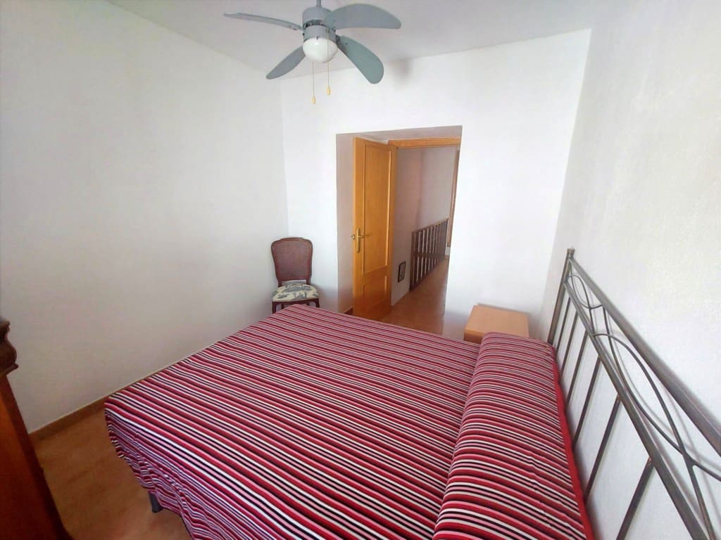 5 camera da letto Casa in vendita in Santiago de Calatrava con garage - 96.000 € (Rif: 10127393)