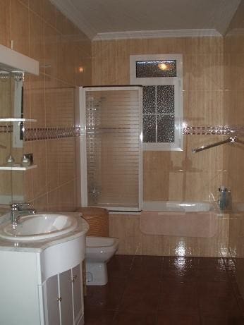 Chalet de 3 habitaciones en Fuensanta de Martos en venta con garaje - 135.000 € (Ref: 10136631)