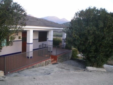 3 soverom Villa til salgs i Fuensanta de Martos med garasje - € 135 000 (Ref: 10136631)