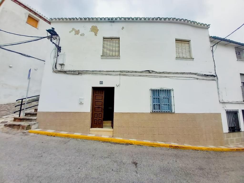 3 quarto Casa em Banda para venda em Martos - 16 000 € (Ref: 10162372)