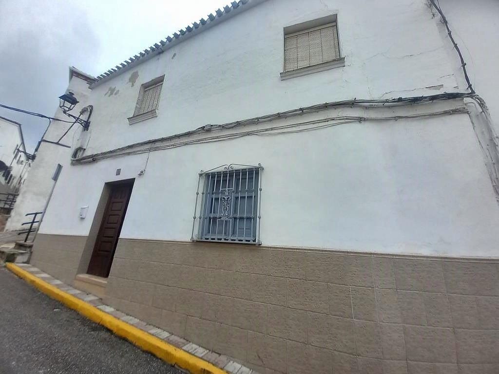 3 quarto Casa em Banda para venda em Martos - 16 000 € (Ref: 10162372)
