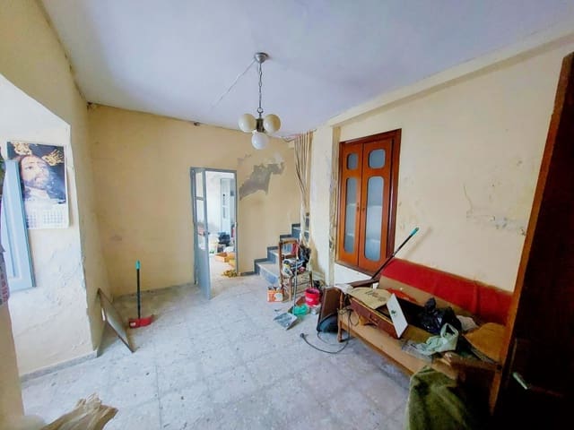 3 quarto Casa em Banda para venda em Martos - 16 000 € (Ref: 10162372)