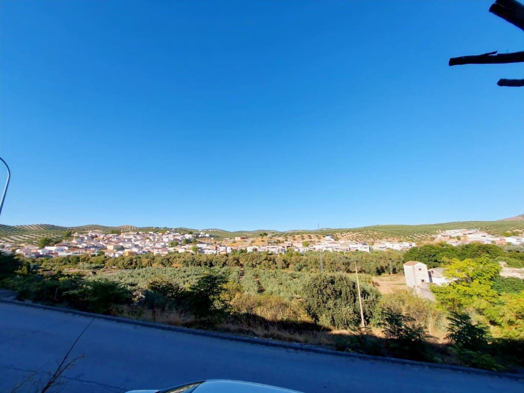 4 soveværelse Byhus til salg i Noguerones med swimmingpool - € 60.000 (Ref: 10162373)