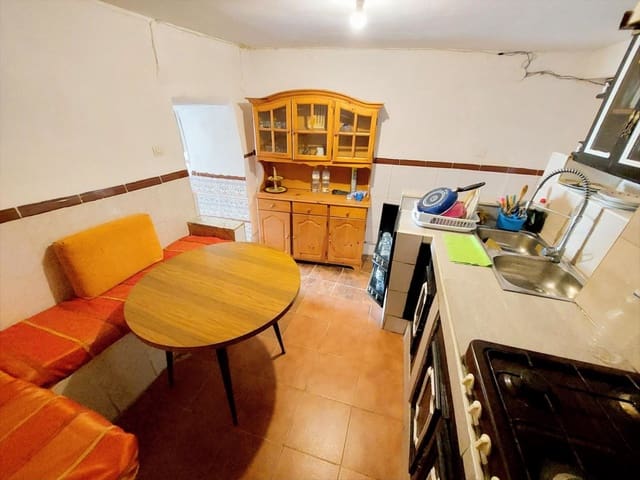 3 quarto Casa em Banda para venda em Martos - 27 000 € (Ref: 10179767)