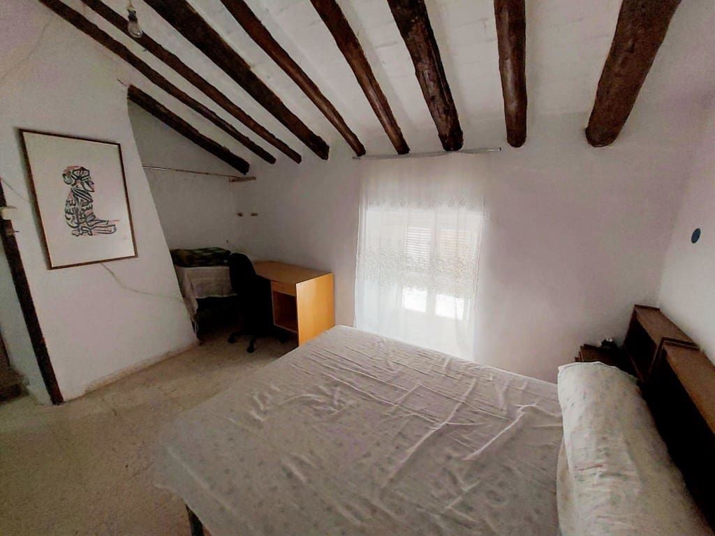 3 quarto Casa em Banda para venda em Martos - 27 000 € (Ref: 10179767)