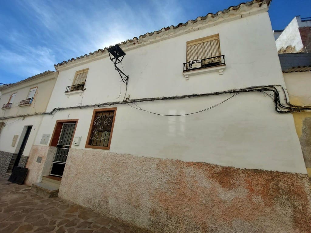 3 quarto Casa em Banda para venda em Martos - 27 000 € (Ref: 10179767)