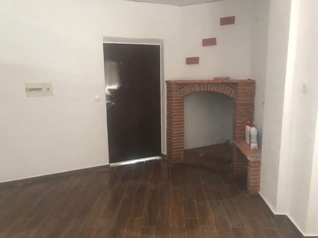 3 sypialnia Dom na sprzedaż w Las Casillas de Martos, Martos z garażem - 57 000 € (Ref: 10185349)