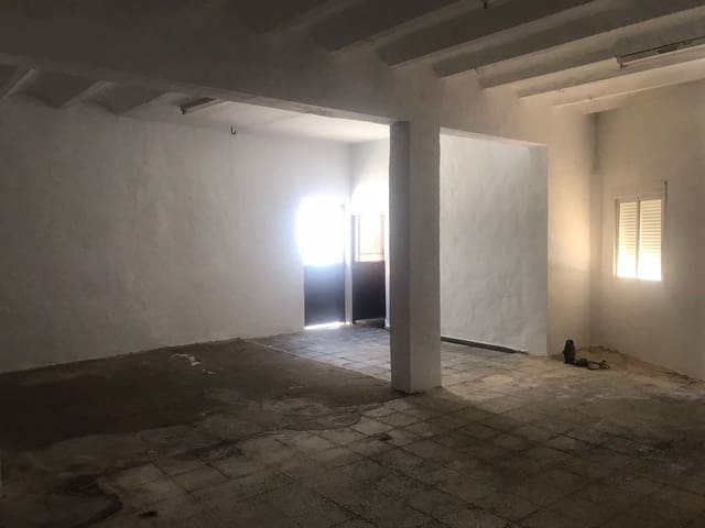 3 sypialnia Dom na sprzedaż w Las Casillas de Martos, Martos z garażem - 57 000 € (Ref: 10185349)