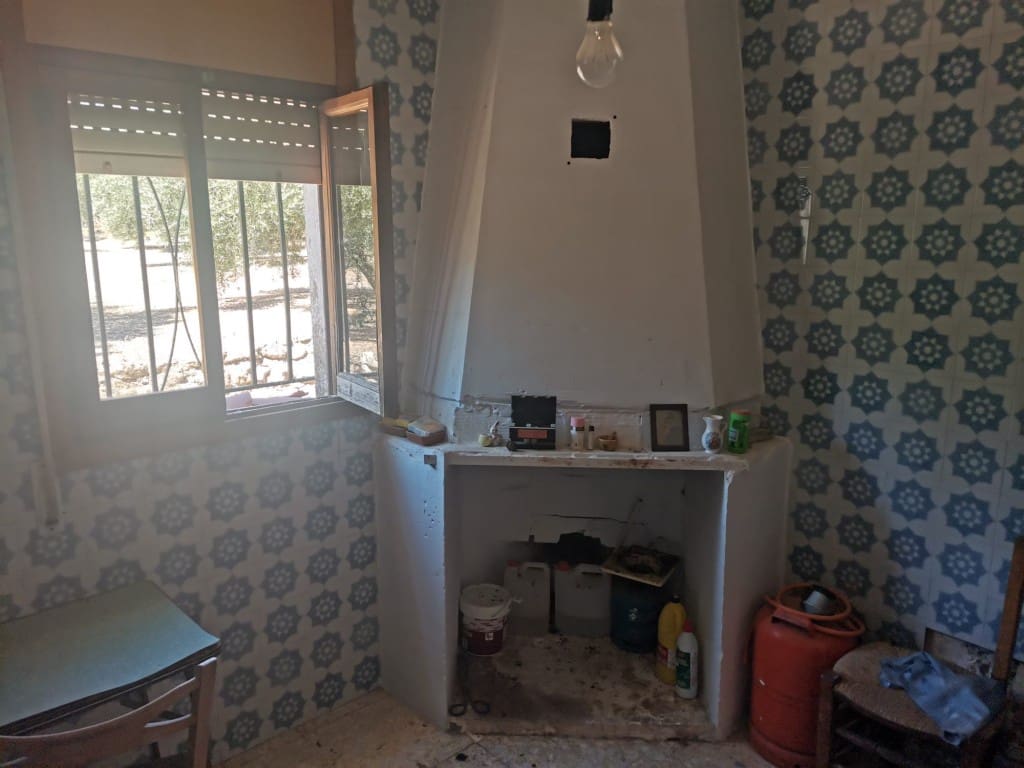 6 soveværelse Finca/Landehus til salg i Las Casillas de Martos - € 70.000 (Ref: 1745506)