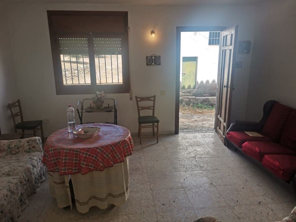 6 soveværelse Finca/Landehus til salg i Las Casillas de Martos - € 70.000 (Ref: 1745506)