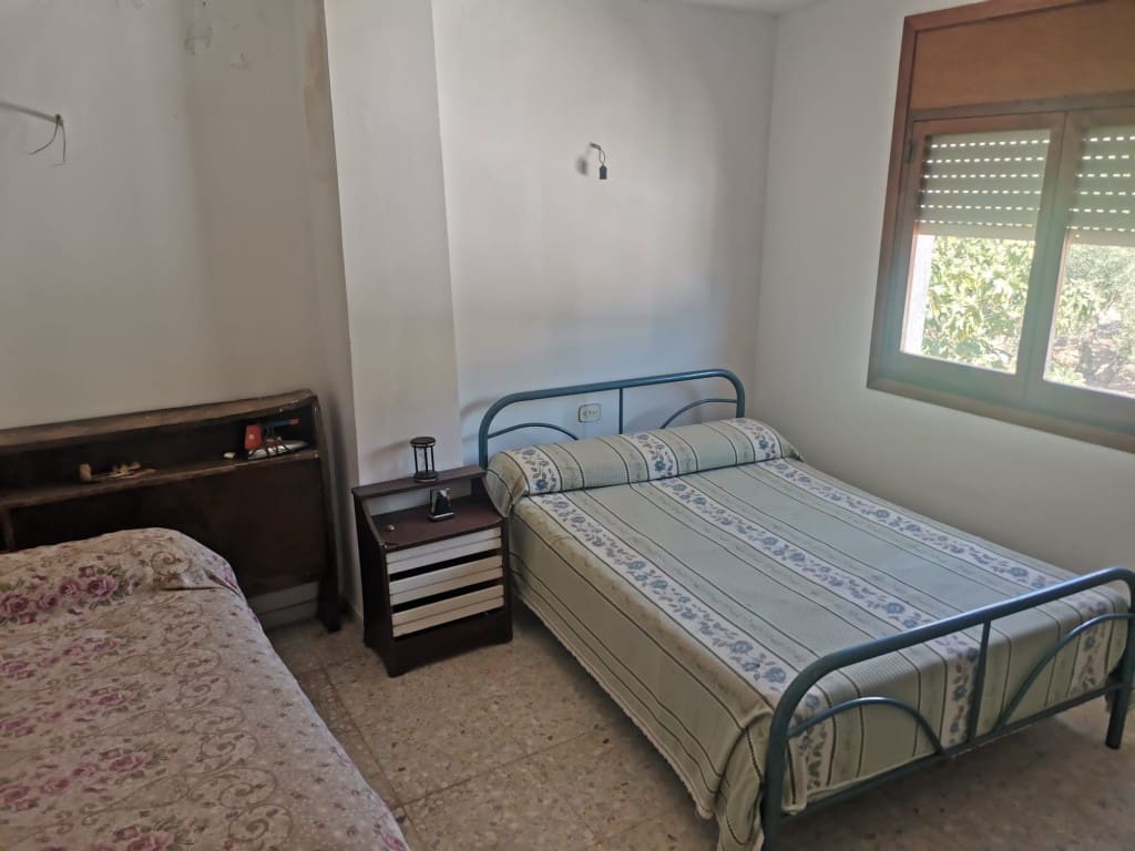 6 soveværelse Finca/Landehus til salg i Las Casillas de Martos - € 70.000 (Ref: 1745506)