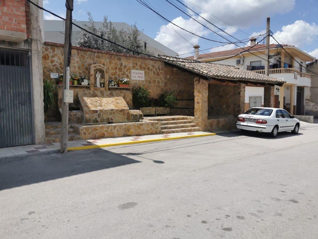 Casa de 4 habitaciones en Ventas del Carrizal en venta - 59.000 € (Ref: 2439719)