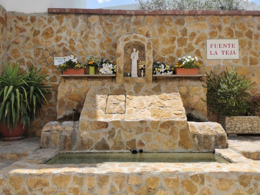 Casa de 4 habitaciones en Ventas del Carrizal en venta - 59.000 € (Ref: 2439719)