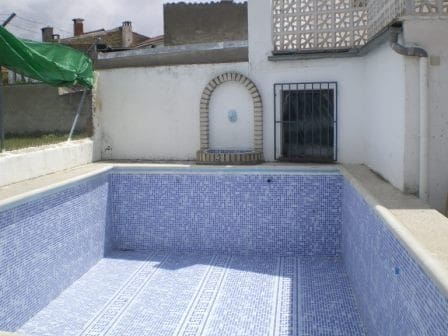 5 soveværelse Byhus til salg i Frailes med swimmingpool garage - € 167.000 (Ref: 2439752)