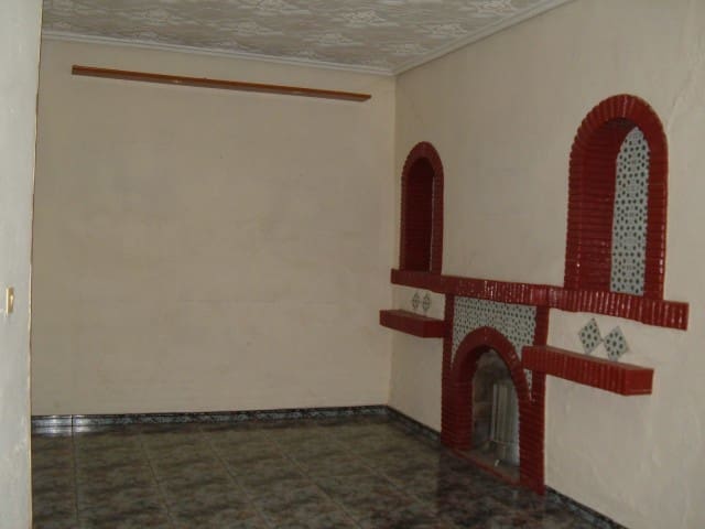 6 chambre Maison de Ville à vendre à Martos avec garage - 65 000 € (Ref: 2439765)