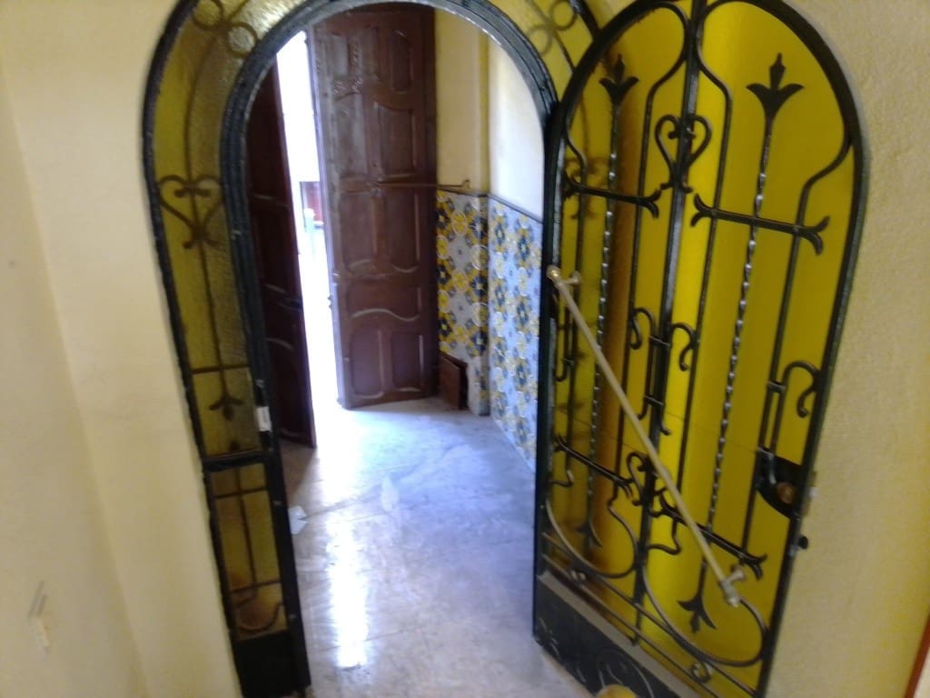 6 chambre Maison de Ville à vendre à Martos avec garage - 65 000 € (Ref: 2439765)