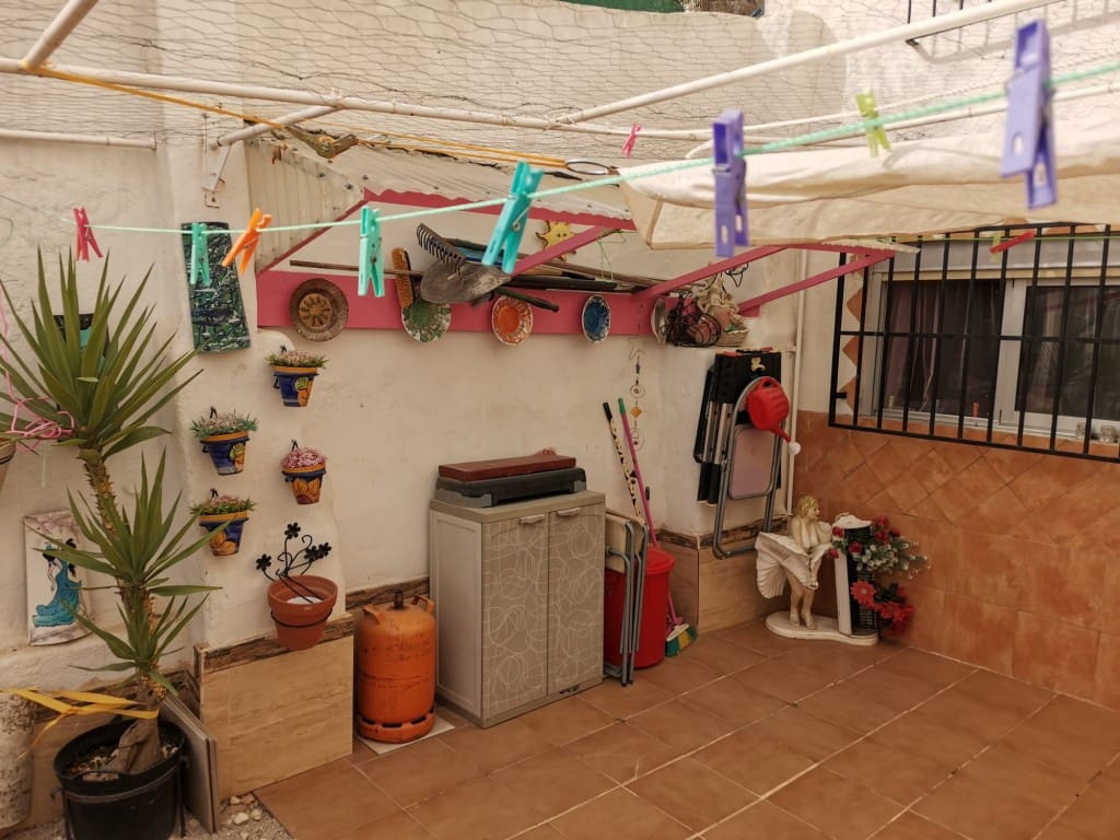 3 soveværelse Byhus til salg i Bobadilla de Alcaudete med swimmingpool - € 55.000 (Ref: 2439820)