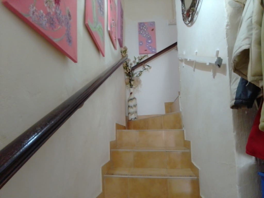 3 soveværelse Byhus til salg i Bobadilla de Alcaudete med swimmingpool - € 55.000 (Ref: 2439820)