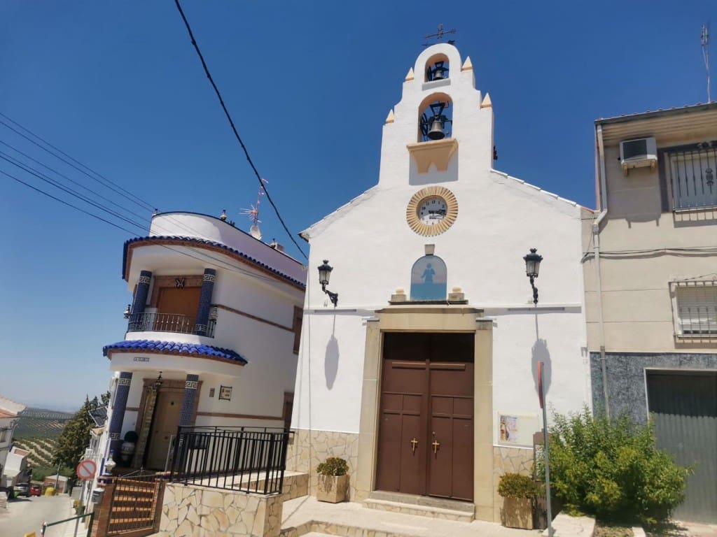 3 soveværelse Byhus til salg i Bobadilla de Alcaudete med swimmingpool - € 55.000 (Ref: 2439820)