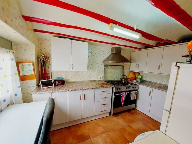 3 sypialnia Dom na sprzedaż w Bobadilla de Alcaudete, Alcaudete z basenem - 49 000 € (Ref: 2439820)