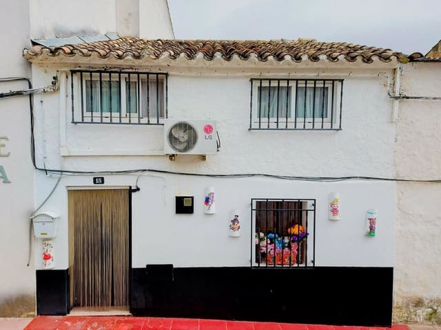 3 sypialnia Dom na sprzedaż w Bobadilla de Alcaudete, Alcaudete z basenem - 49 000 € (Ref: 2439820)