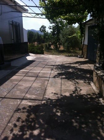 4 slaapkamer Bungalow te koop in San José de la Rábita, Alcalá la Real met garage - € 124.000 (Ref: 2642341)