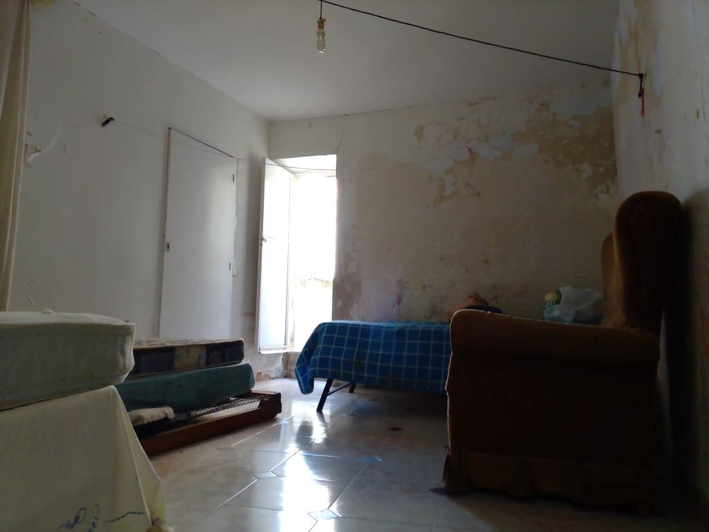 4 soveværelse Byhus til salg i Martos - € 20.000 (Ref: 3942539)