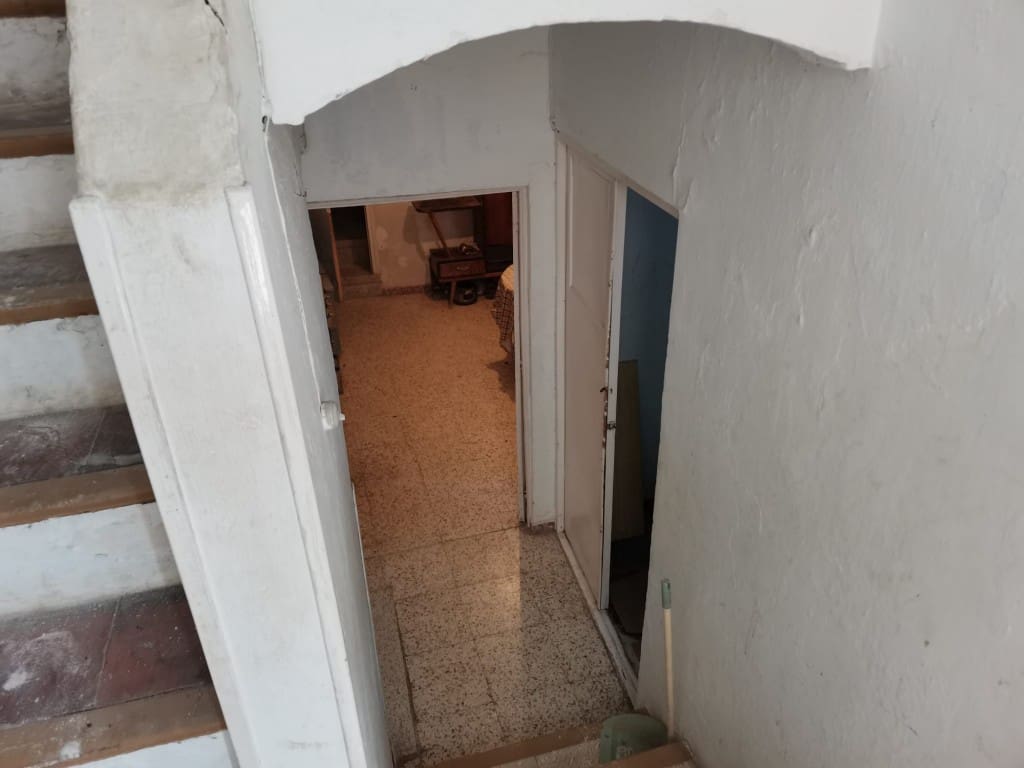 4 soveværelse Byhus til salg i Martos - € 20.000 (Ref: 3942539)