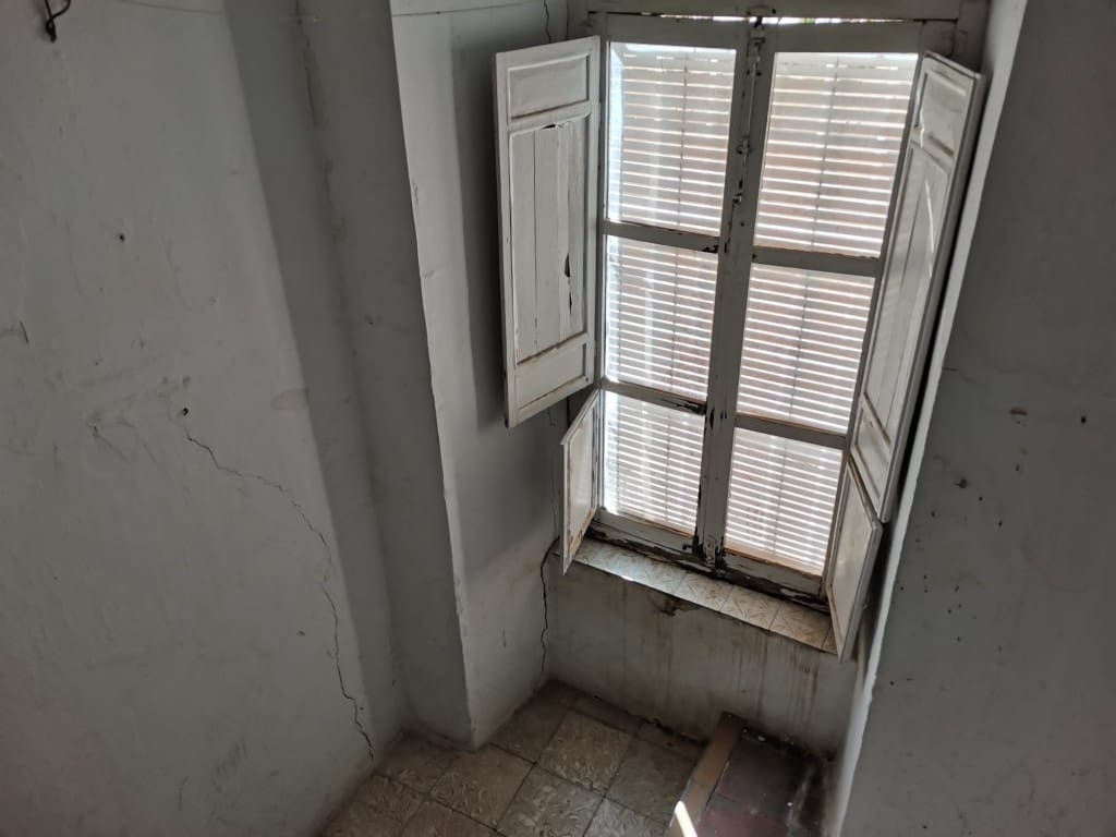 4 soveværelse Byhus til salg i Martos - € 20.000 (Ref: 3942539)