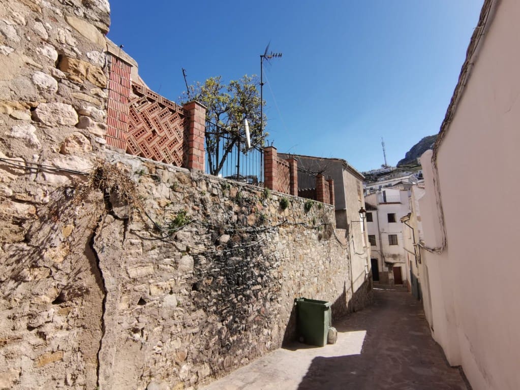 4 soveværelse Byhus til salg i Martos - € 20.000 (Ref: 3942539)