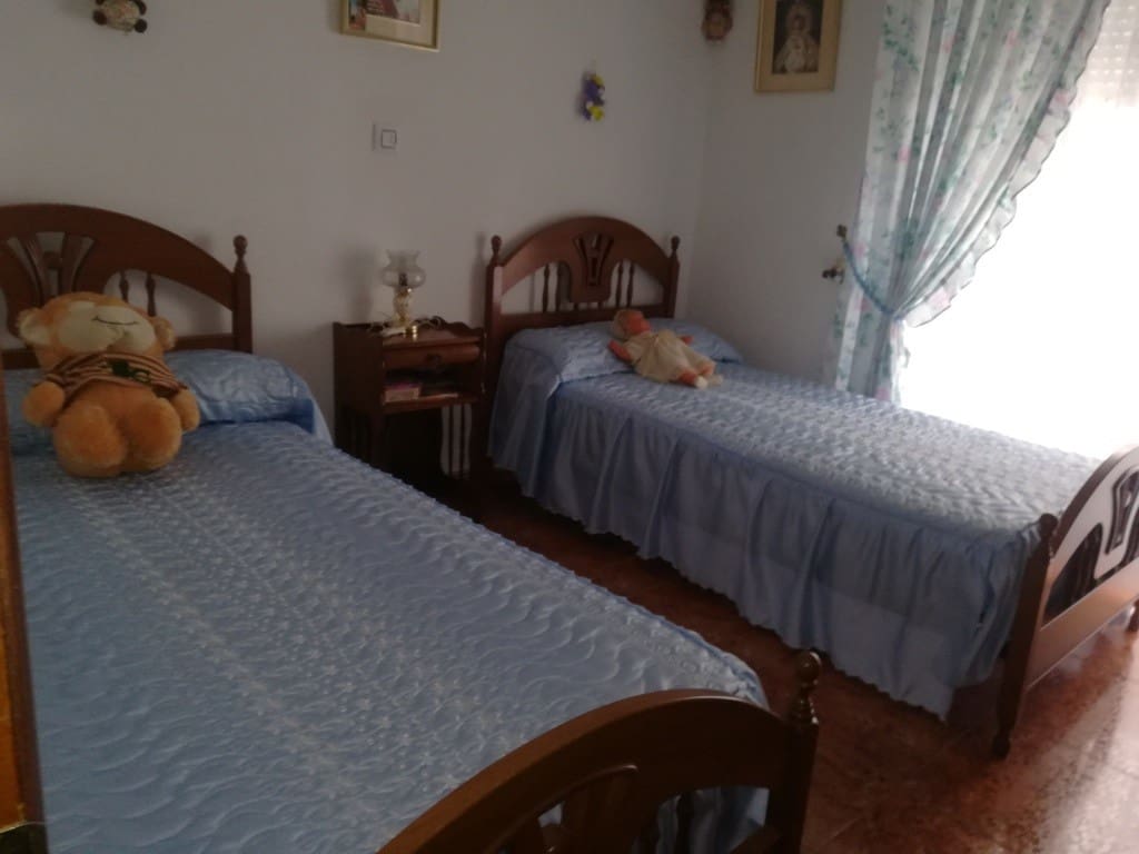 3 slaapkamer Appartement te koop in Martos - € 70.000 (Ref: 4155320)