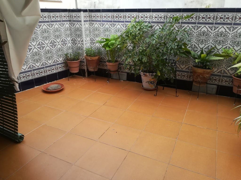 3 slaapkamer Appartement te koop in Martos - € 70.000 (Ref: 4155320)