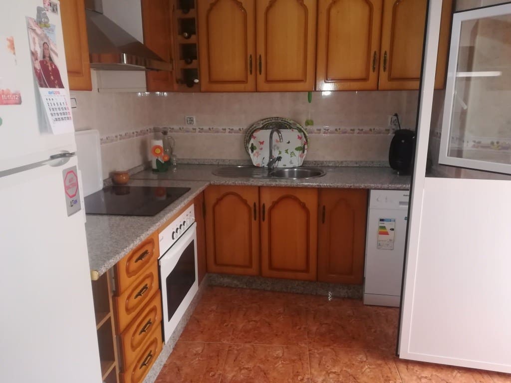 3 slaapkamer Appartement te koop in Martos - € 70.000 (Ref: 4155320)