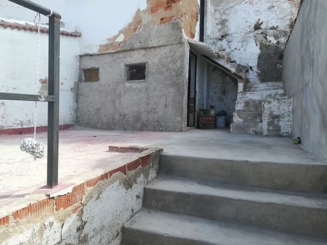 3 soverom Hus til salgs i Martos - € 36 000 (Ref: 4544165)