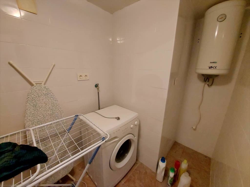 6 soveværelse Byhus til salg i Luque med garage - € 79.000 (Ref: 4960018)