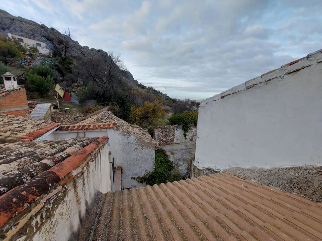 6 soveværelse Byhus til salg i Luque med garage - € 79.000 (Ref: 4960018)